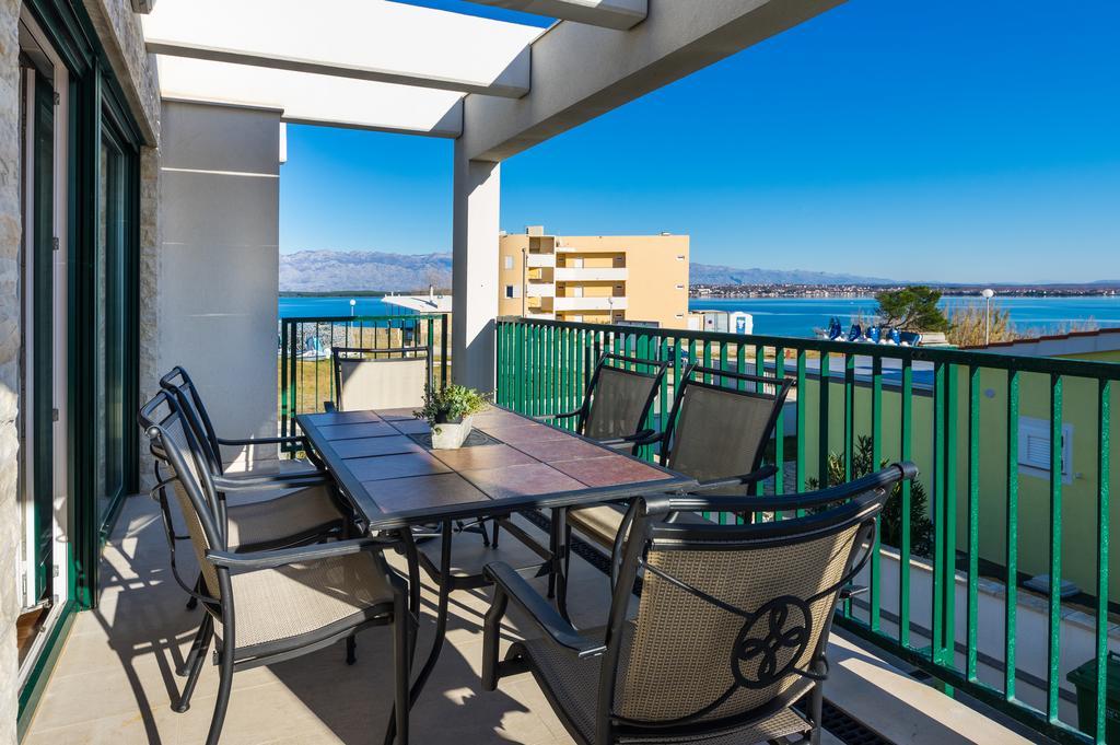 Queen Beach Apartment Nin